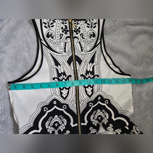 JUICY COUTURE Black and White Print With Peach,Green Floral Sleeveless Dress. 8 - Picture 10 of 12